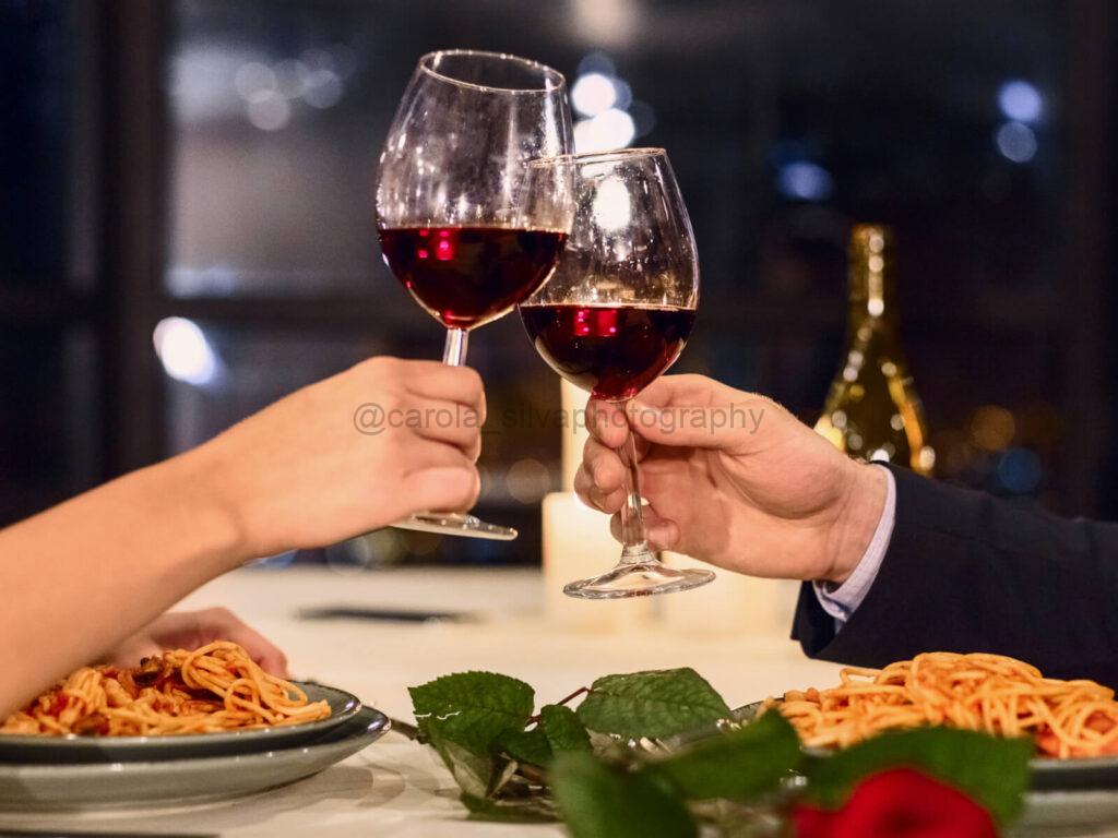Italian cuisine wine pairing showcasing pasta with Chianti